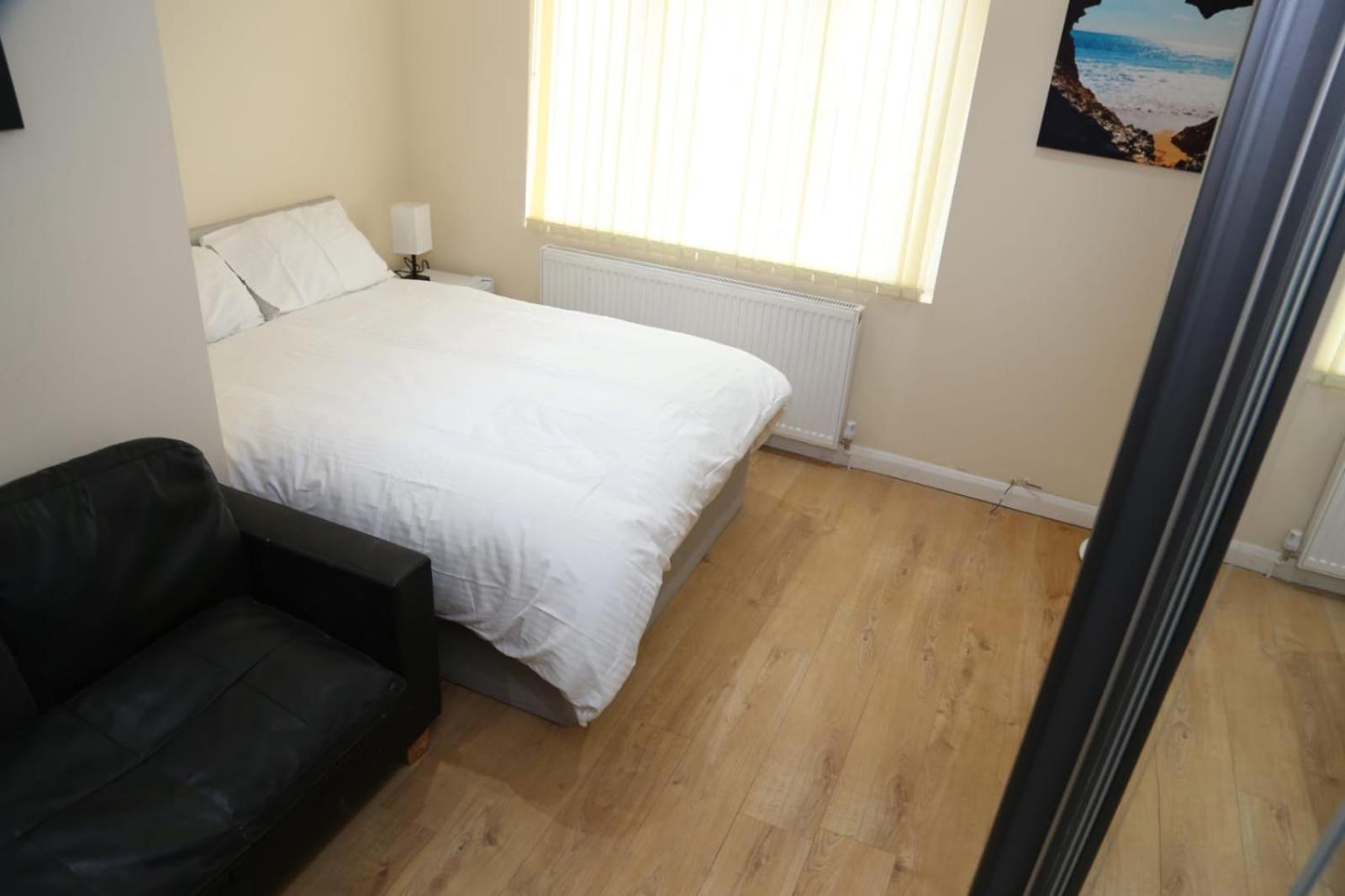 A A Guest Rooms Thamesmead Erith Exterior foto